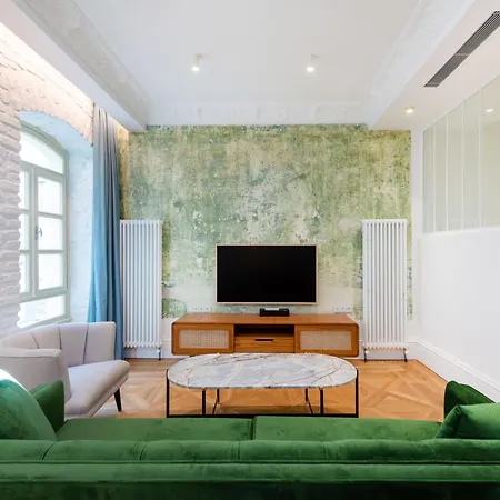 Liberty Aparthotel 4*